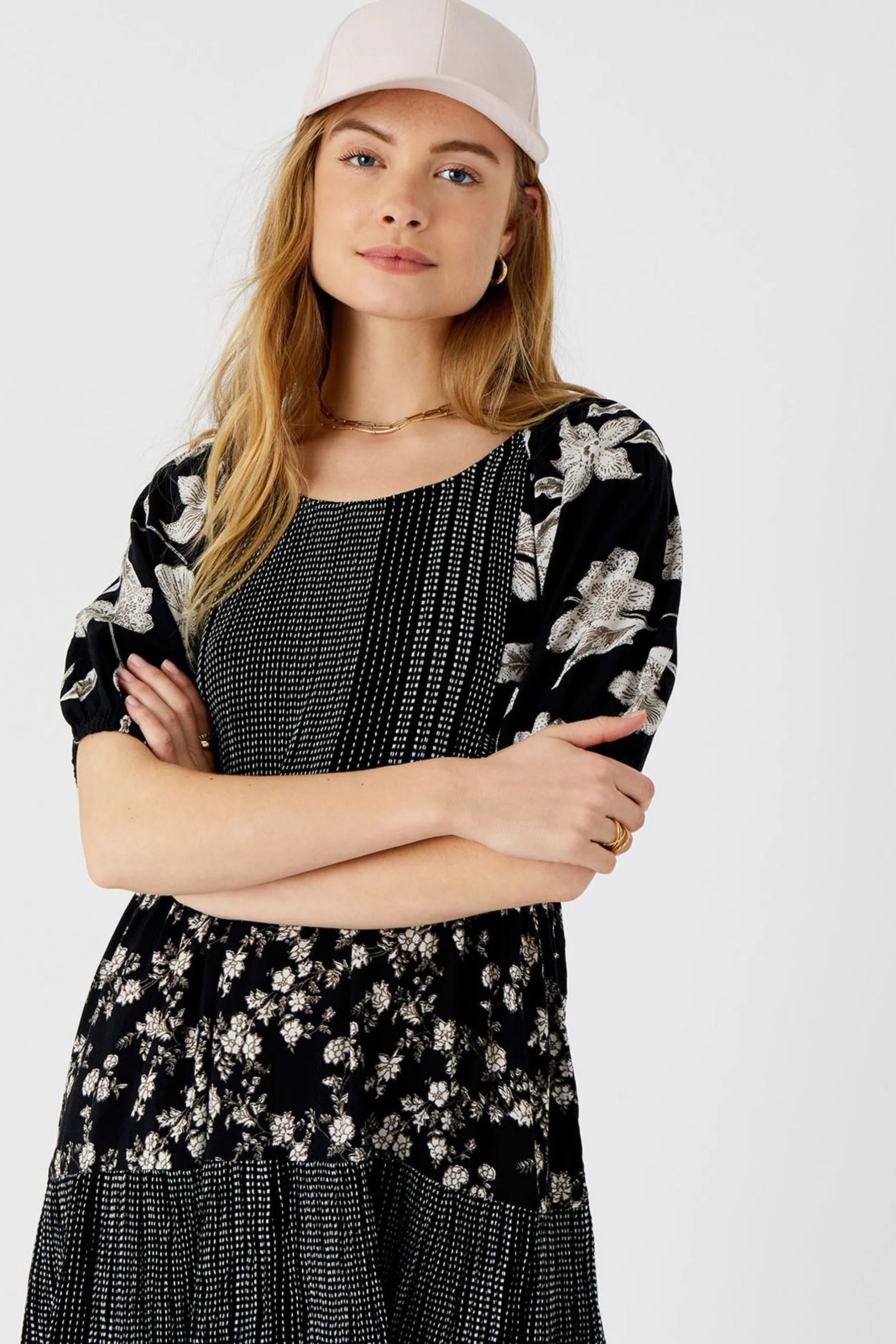 Abito Accessorize Floreale con maniche a sbuffo
