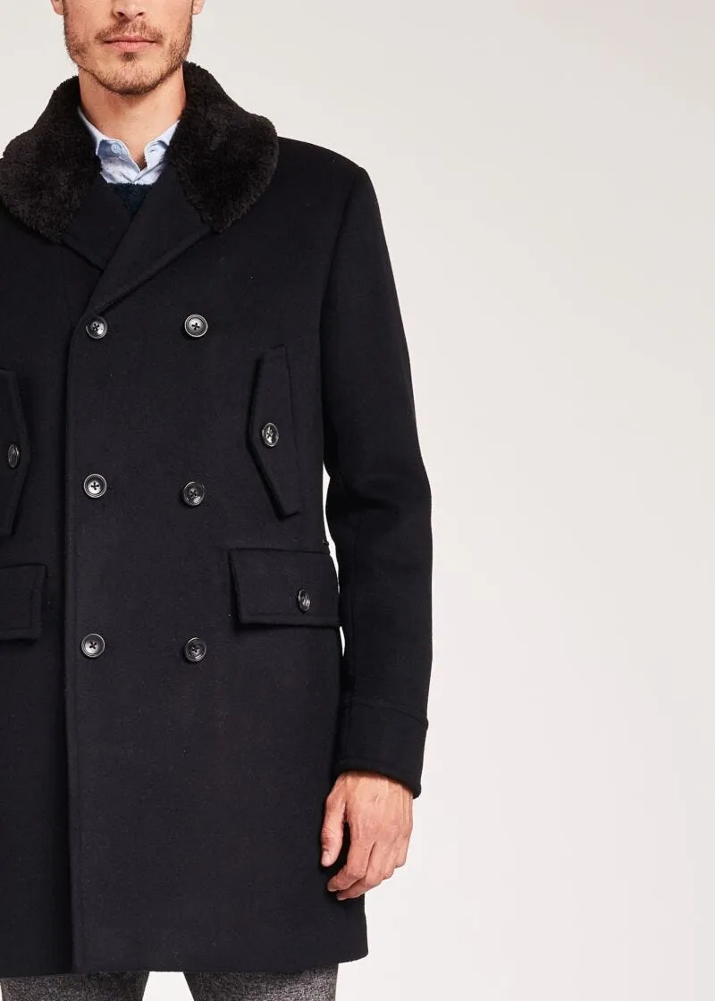 Cappotto con collo effetto pelliccia