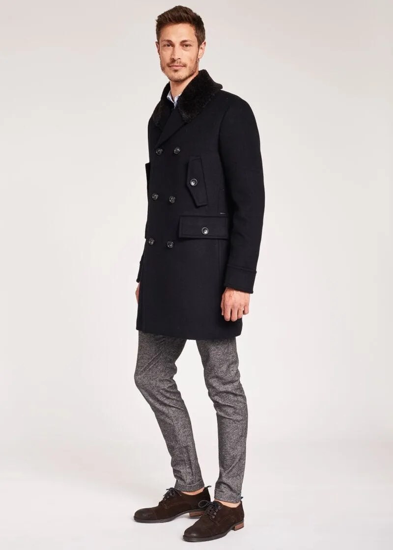 Cappotto con collo effetto pelliccia