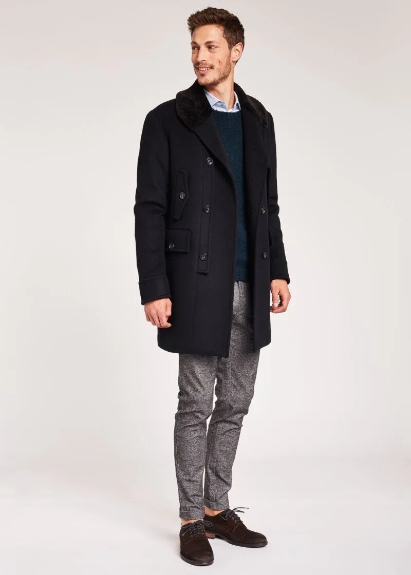 Cappotto con collo effetto pelliccia