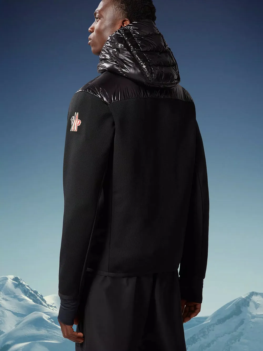 Felpa imbottita con cappuccio e zip
