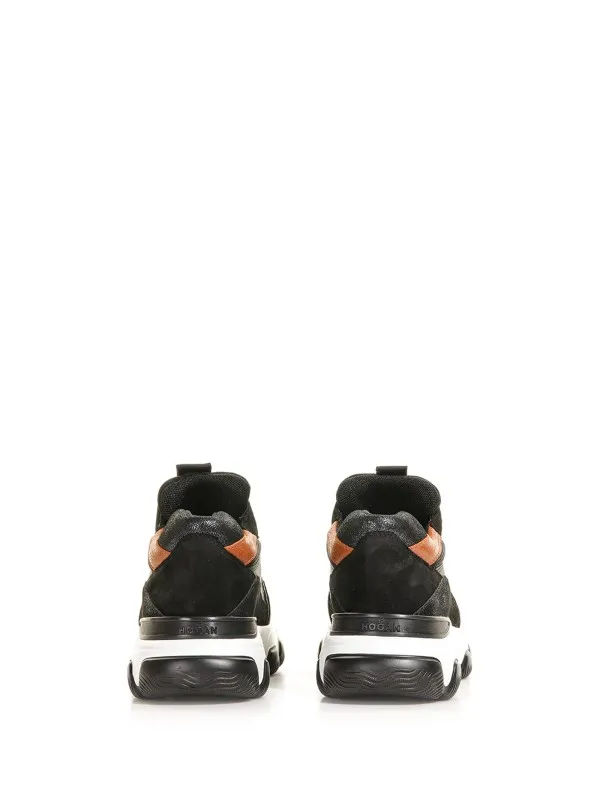 Hyperactive sneaker in suede