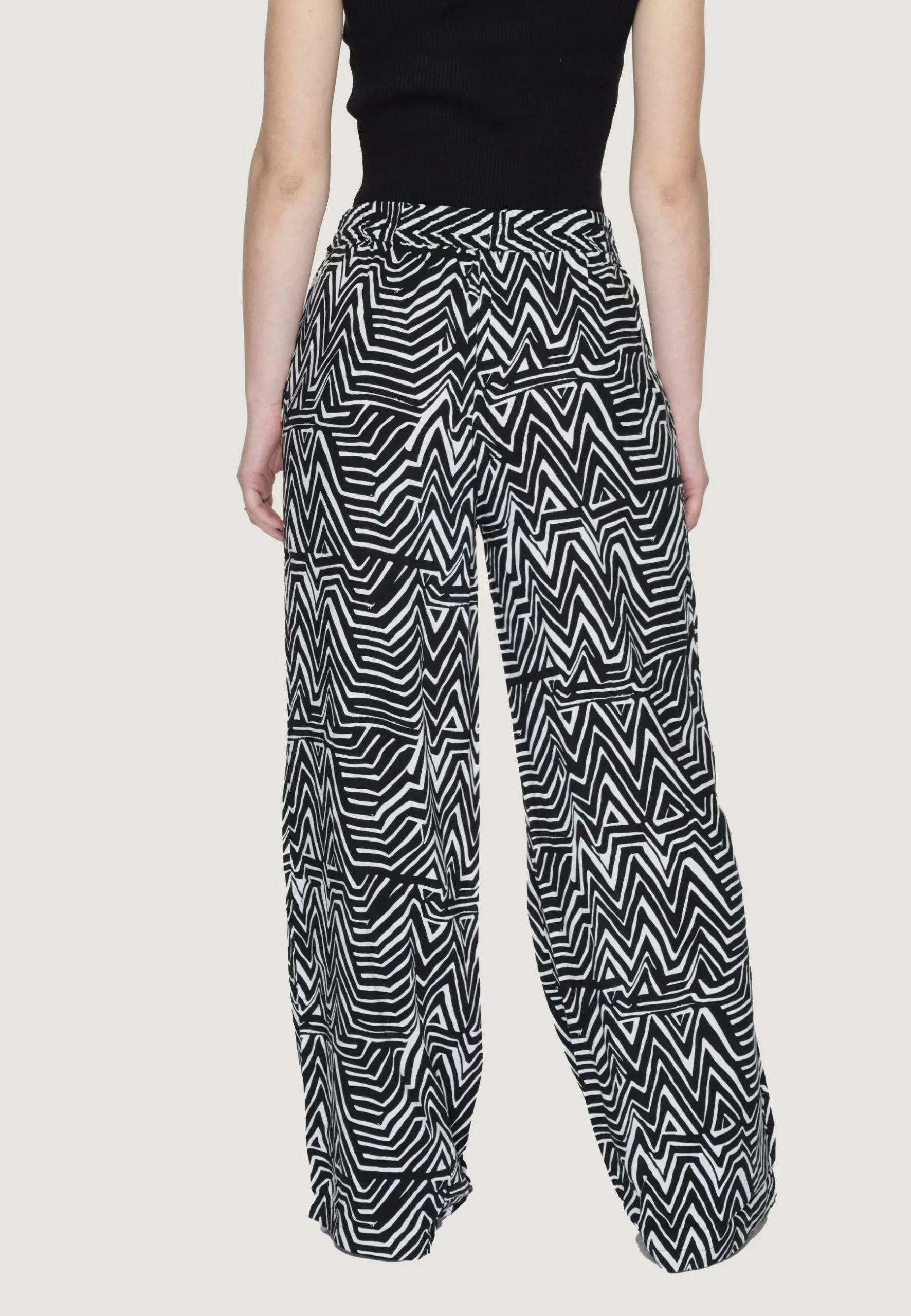 Pantaloni a palazzo Jacqueline De Yong Jdystar Bora Life Mw Wide Wvn Dia Black-White