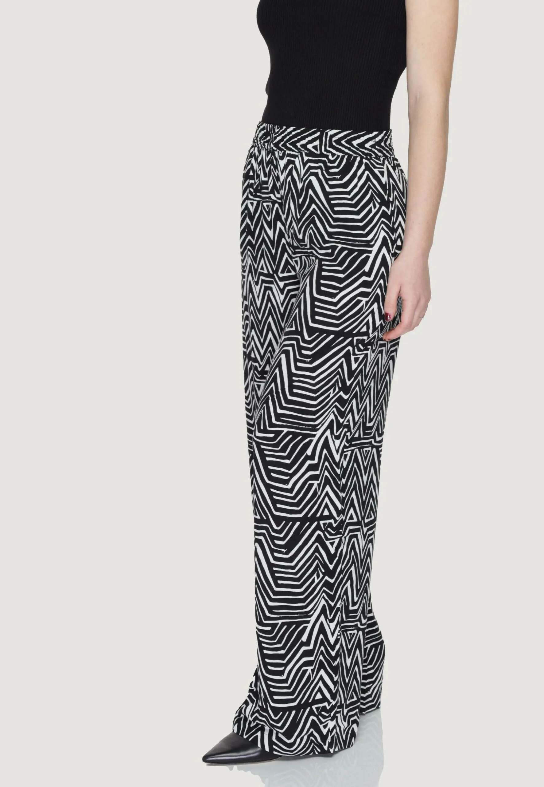 Pantaloni a palazzo Jacqueline De Yong Jdystar Bora Life Mw Wide Wvn Dia Black-White