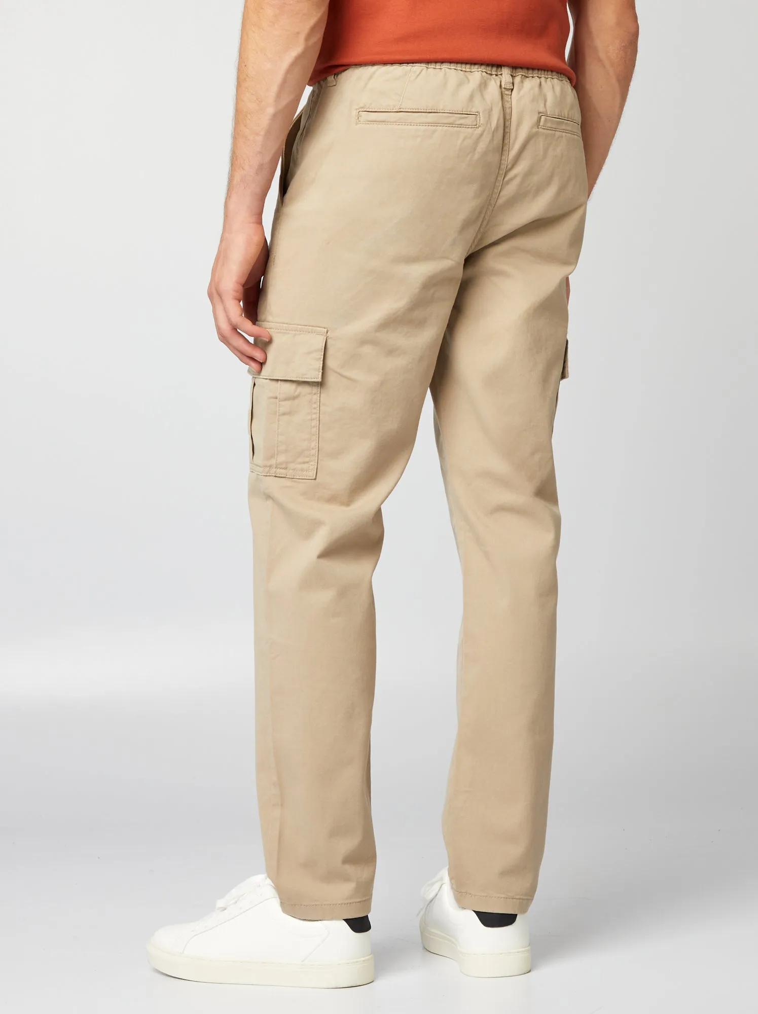 Pantaloni con tasche - BEIGE