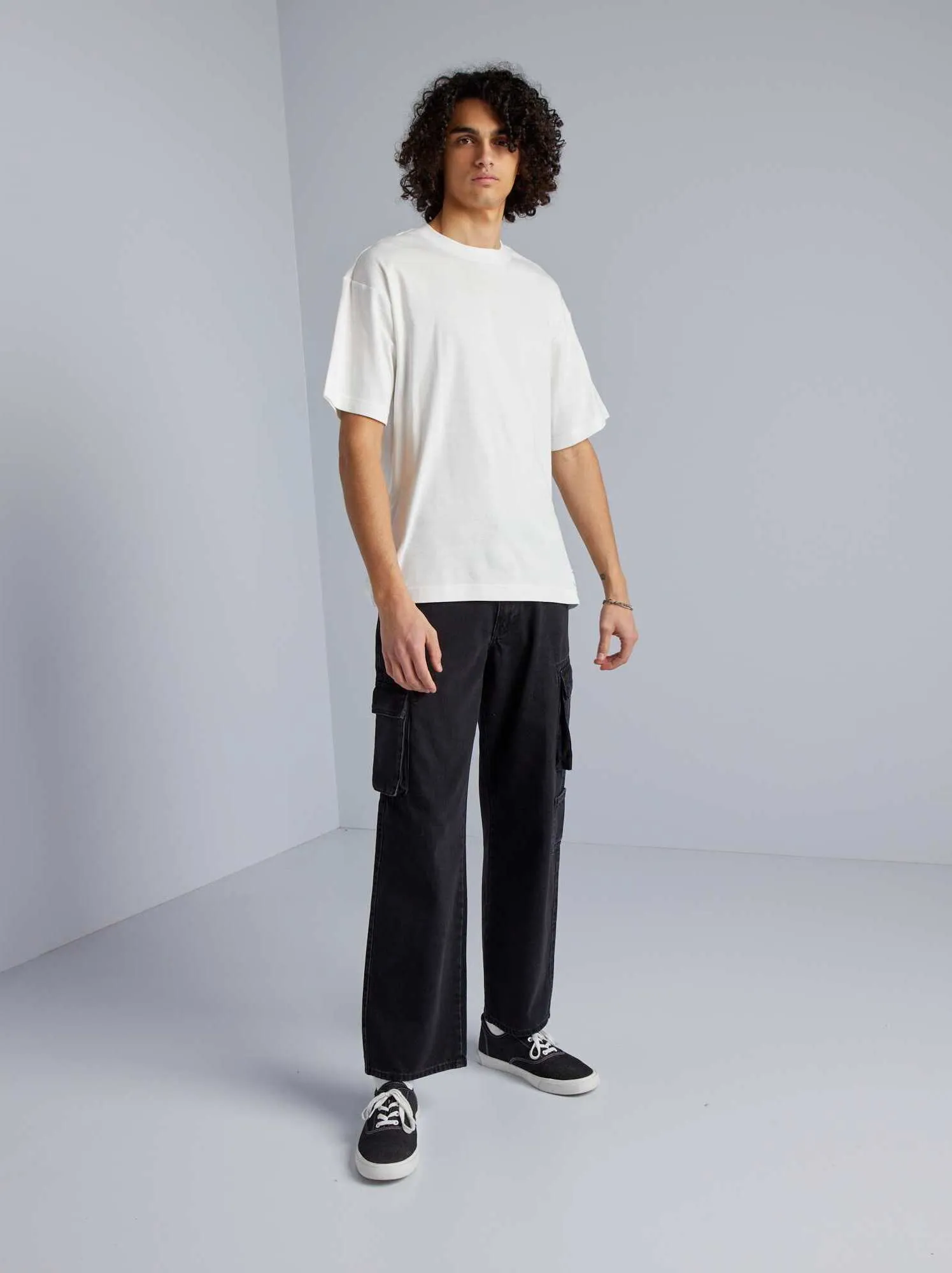 Pantaloni in denim wide leg con tasche - GRIGIO