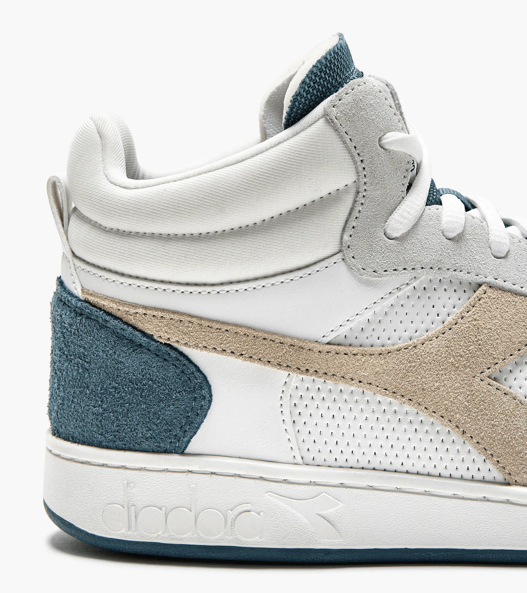 SCARPA DIADORA MAGIC BASKET DEMI NEAT WHITE/STORMY WEAT - 501.179772 D0612