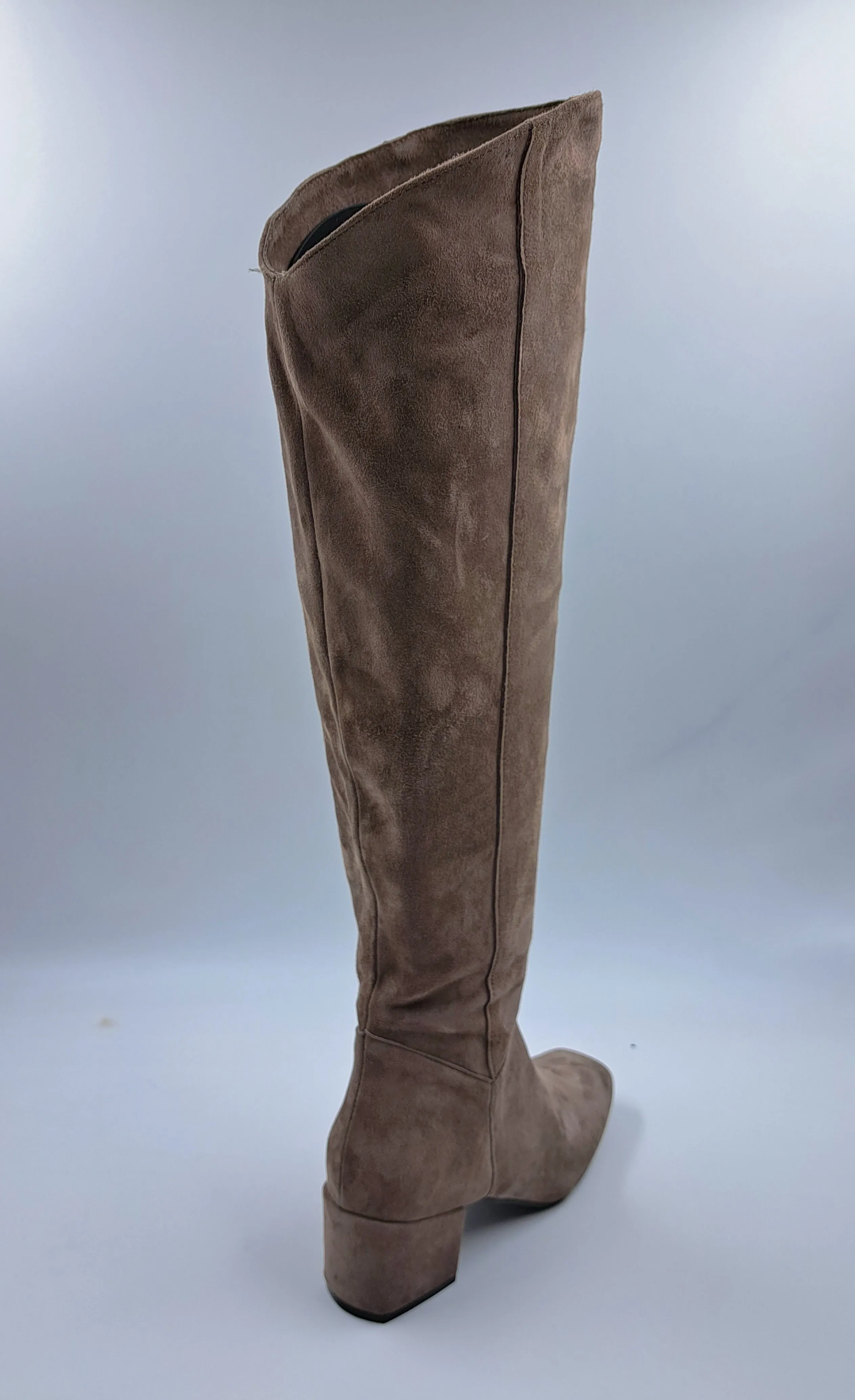 STIVALI IN CAMOSCIO GAMBALE ALTO TAUPE
